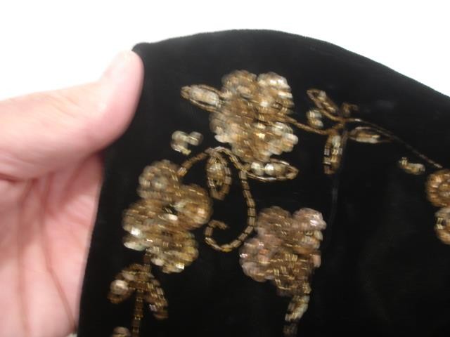 Women’s XS Vtg 1900’s Black Velvet Hooded Beaded Cloak Cape Opera Long Victorian