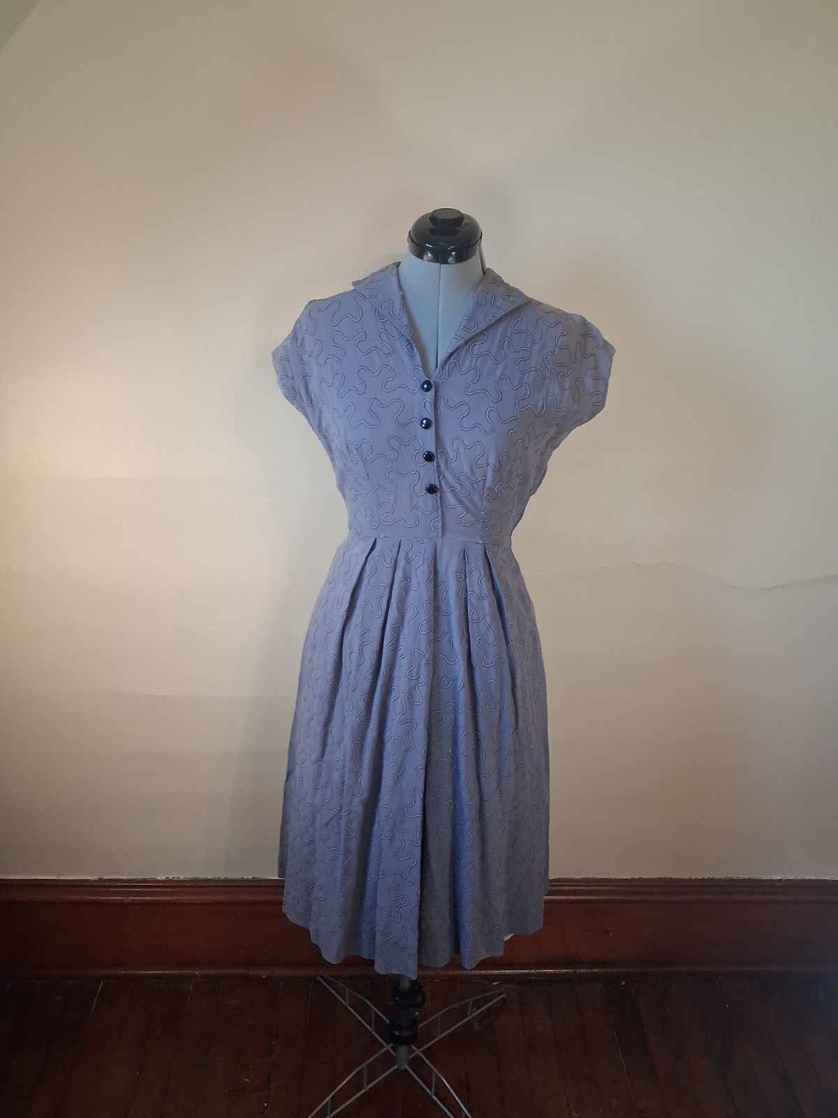 Vintage 1940s Dress, Textured Violet Dress Size Zip Size Small Retro Rockabilly