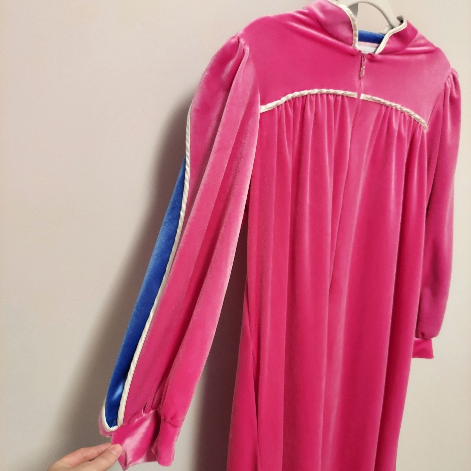 Vandemere Vintage Pink Velour Nightgown House Dress USA S Retro Princess