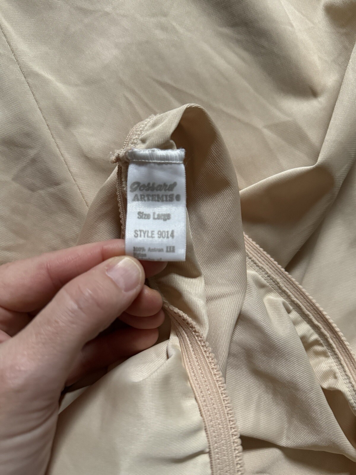 Vintage Gossard Artemis Skirt Slip Size Large Beige Made In USA Lingerie