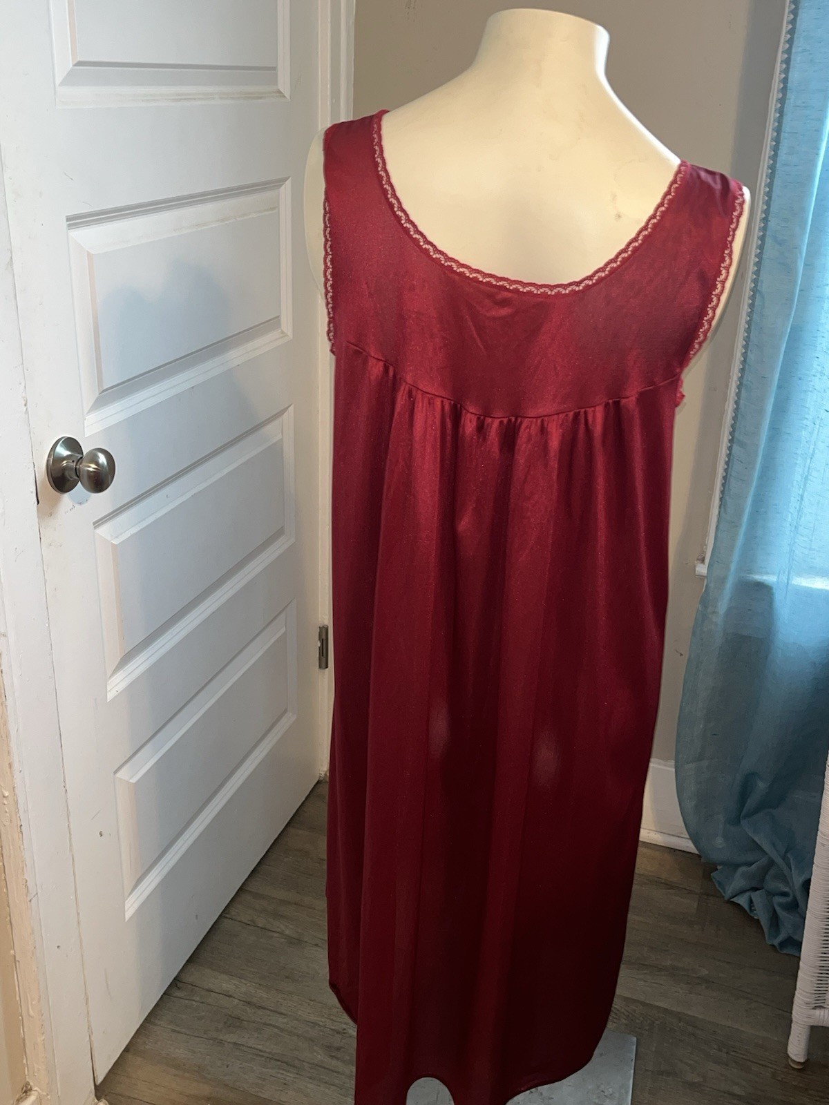Vintage Gossard Artemis Red Nylon Nightgown Robe Set Size Medium Lace USA