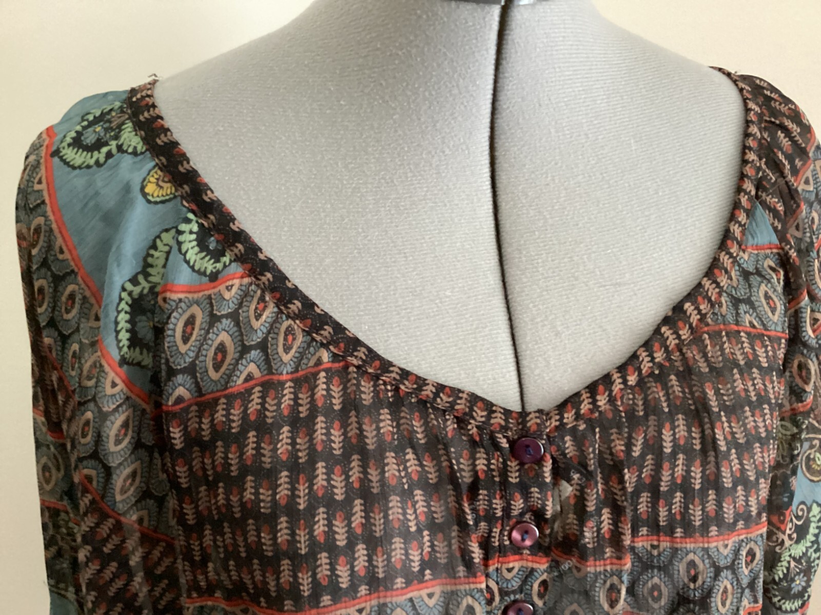 VTG Passport Pier 1 black teal pattern scoop v neck button sheer BOHO 3/4 sleeve