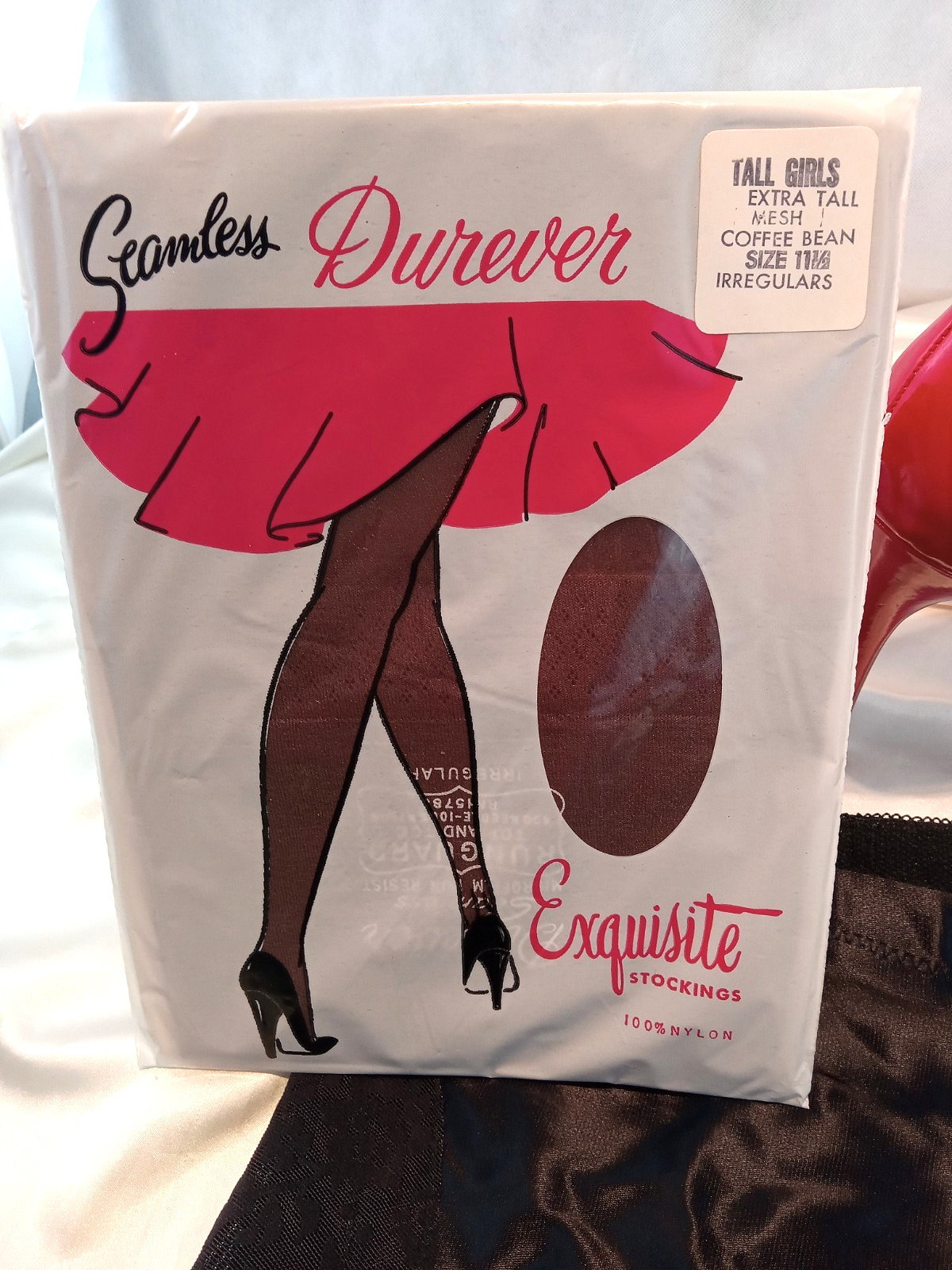SZ 50 SUPER LARGE UP TO SZ 44 WAIST OPEN BOTTOM GIRDLE & VTG GARTER STOCKINGS