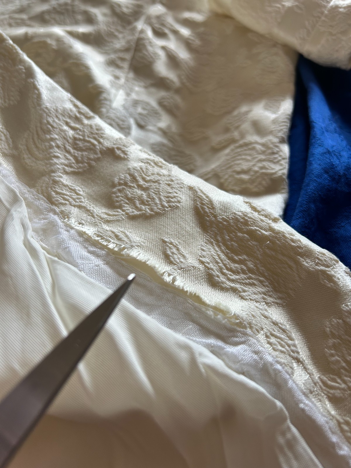 60’s Ivory Satin Brocade Wiggle Dress Size Small Zip Back Sleeve Damask Vintage