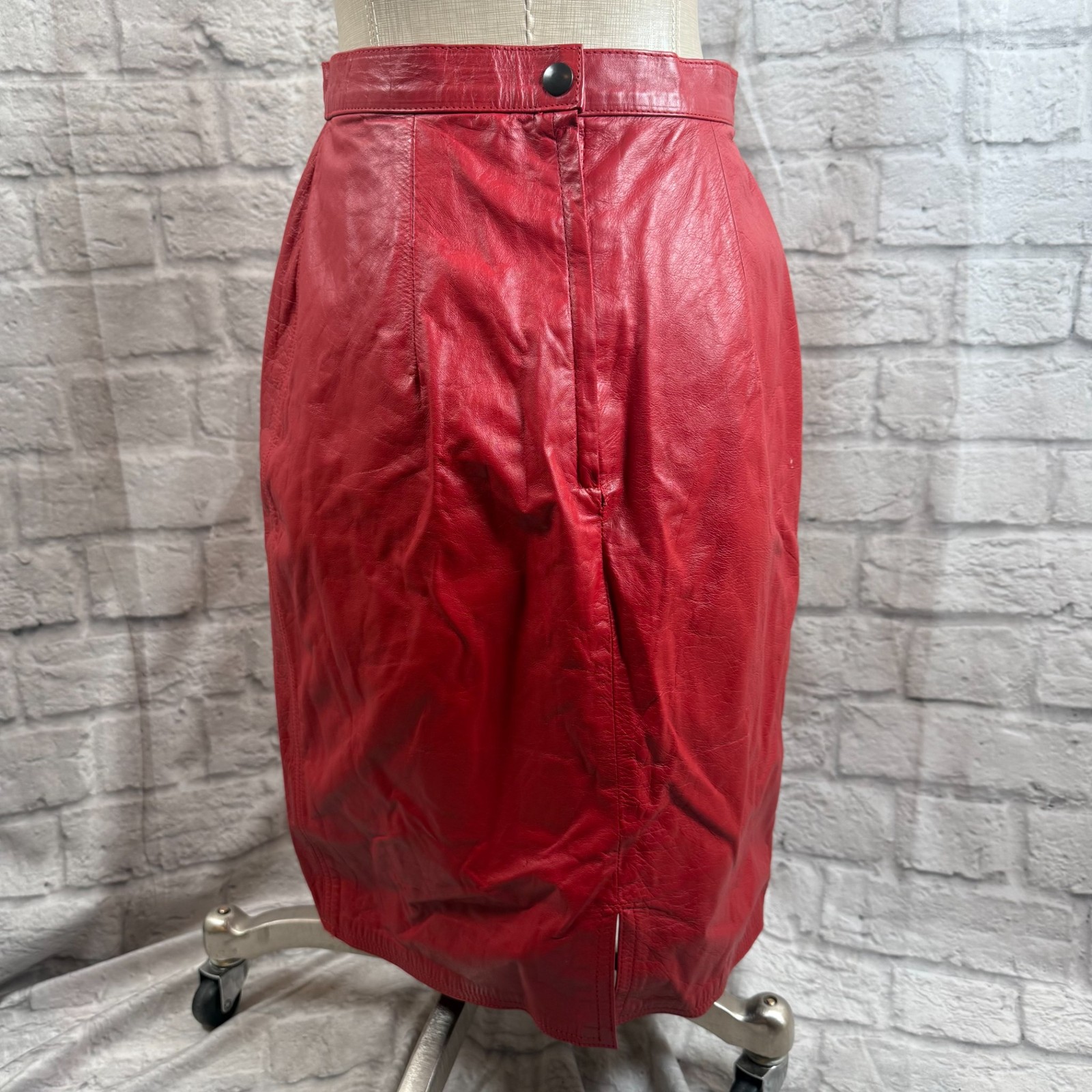 Vintage Winlit Red Leather Lined Women’s Skirt 27″ Waist