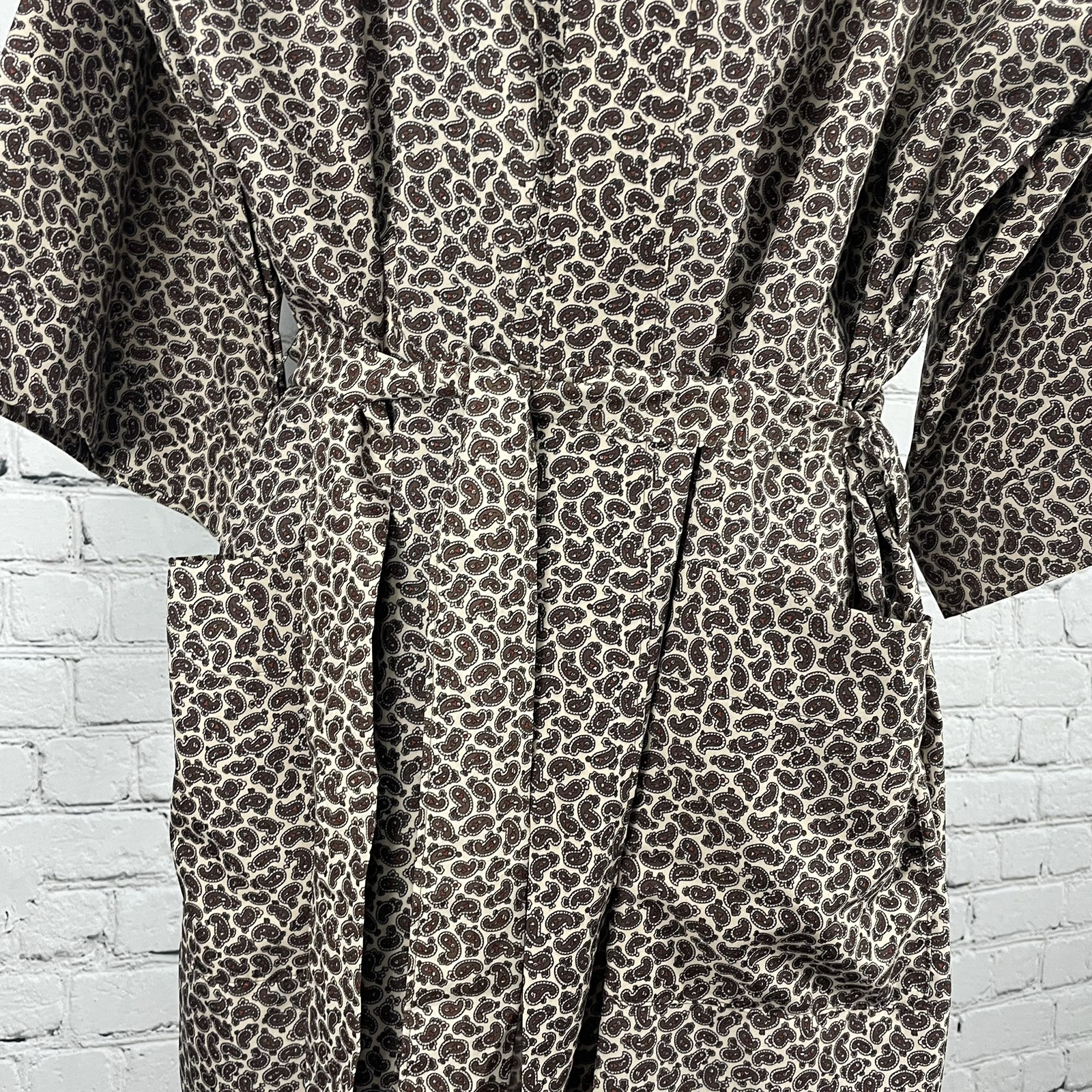 VTG Bill Blass Cream Paisley Print Lightweight Pockets Tie Waist Robe Size O/S