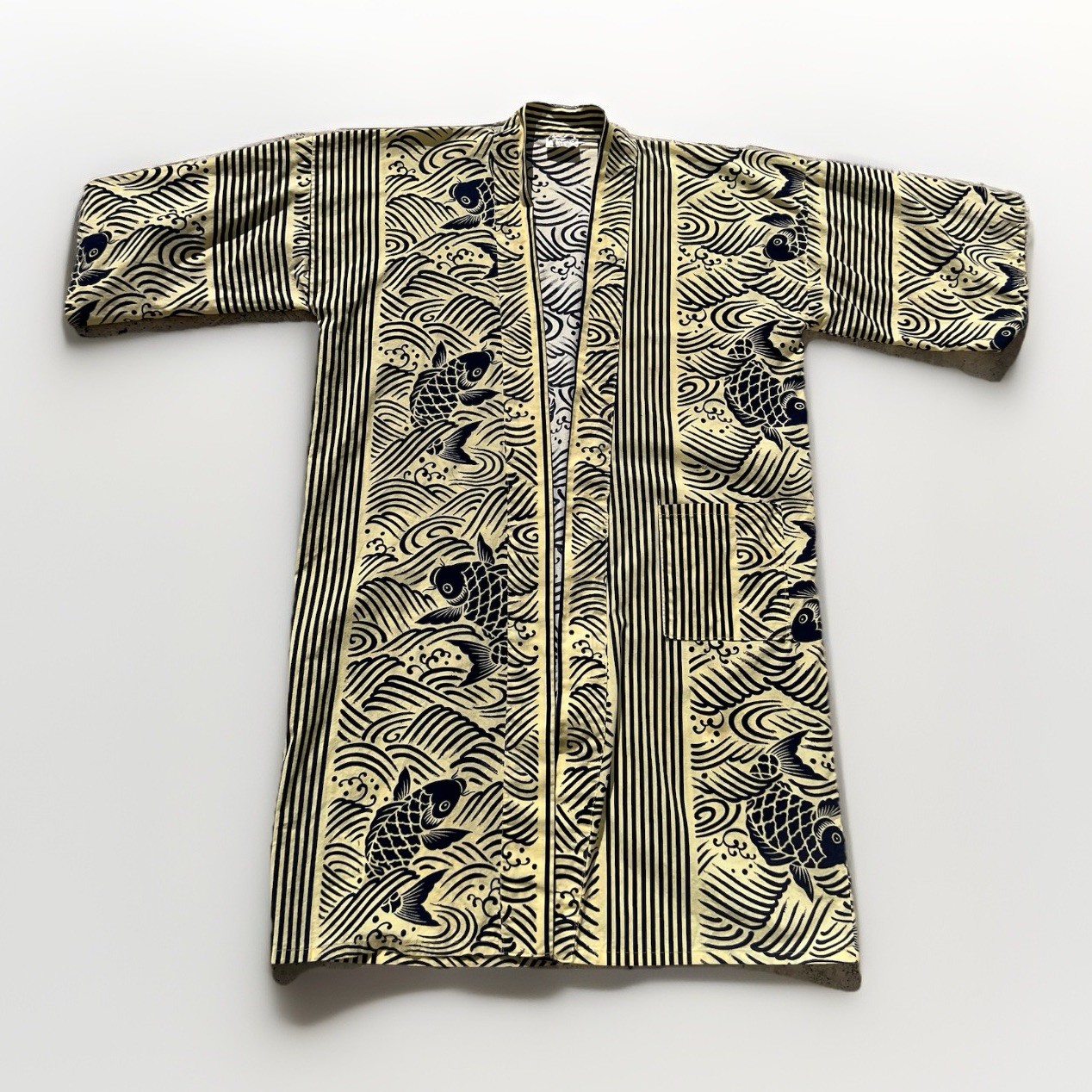 Tokyo Kimono Robe Made in Japan 100% Cotton Blue White Koi Fish Vintage