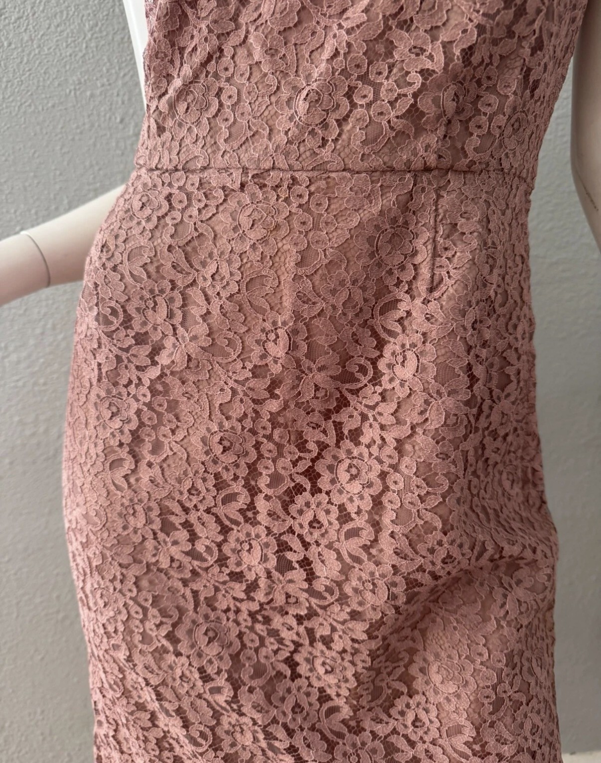 Vintage 50s 60s Mauve Pink Lace Wiggle Sheath Cocktail Dress S