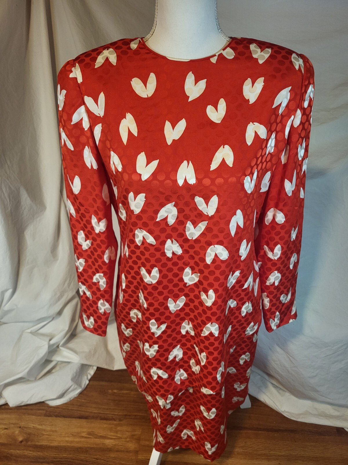 Vintage Suzanne 100% Silk Red & White Heart Dropped Waist Dress Size 4?