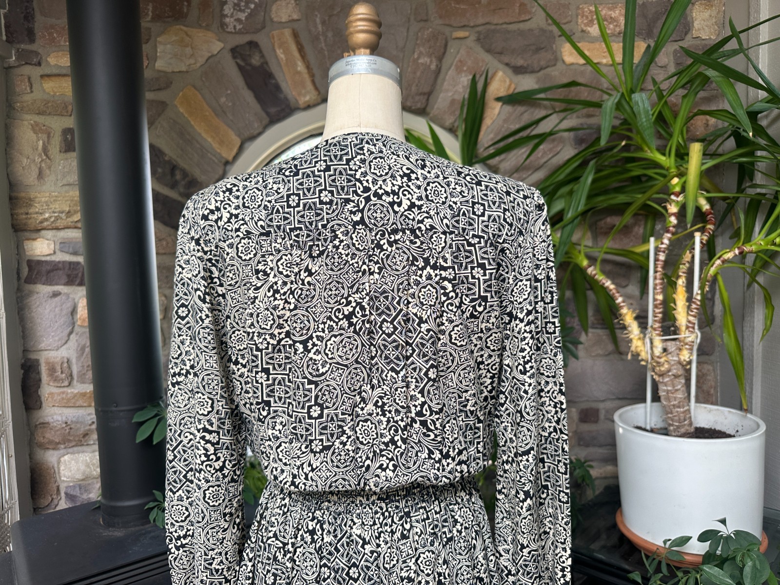 Vintage 1980s Vintage Black and Ivory Rayon Dress Taurus II