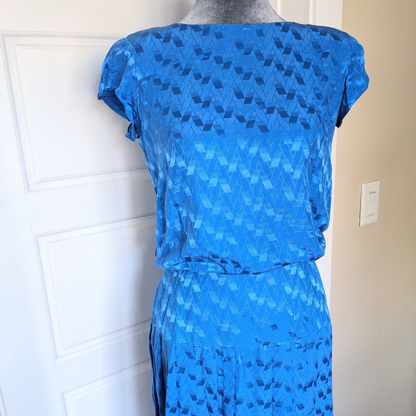 Vintage 80s Blue Silk Midi Dress Sz 4 Drop Waist Pleated Button Back Blouson