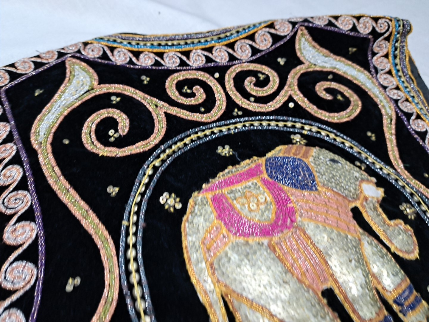 Vintage Carol Horn Workshop 3D Elephant Vest Bead Sequin Boho M/L Hand Sewn