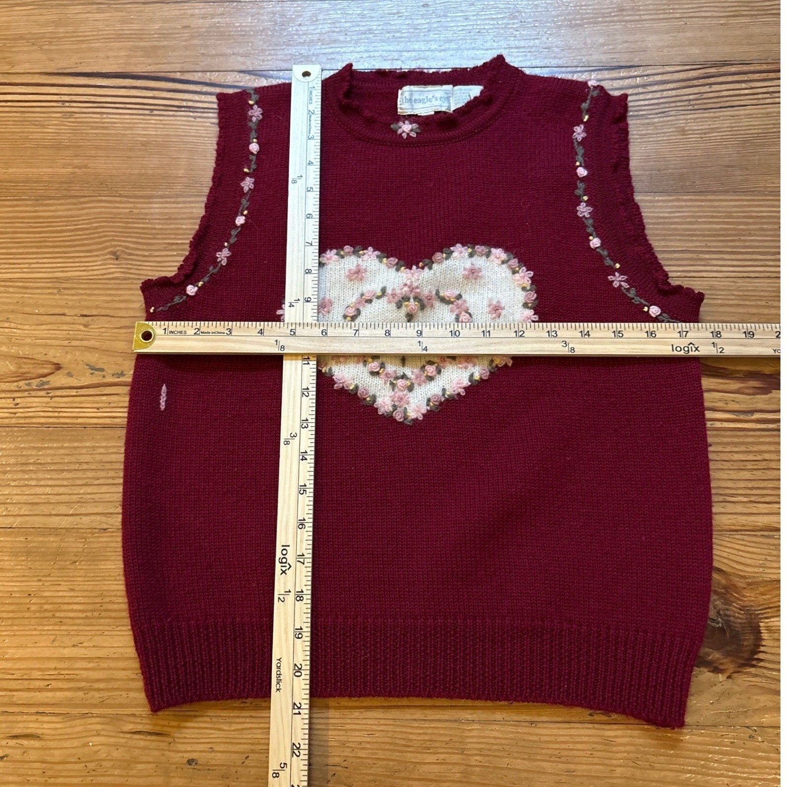 The Eagle’s Eye Sweater Vest Women Burgundy Good Floral Heart Wool SIZE M