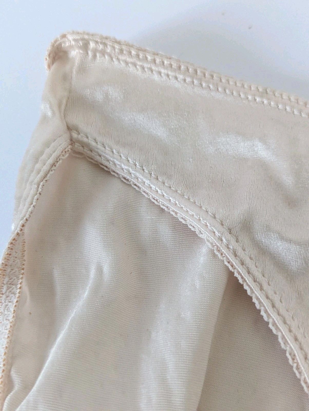 Vintage Victoria Secret Second Skin Satin Bikini Hi Cut Panty Champagne M Gold