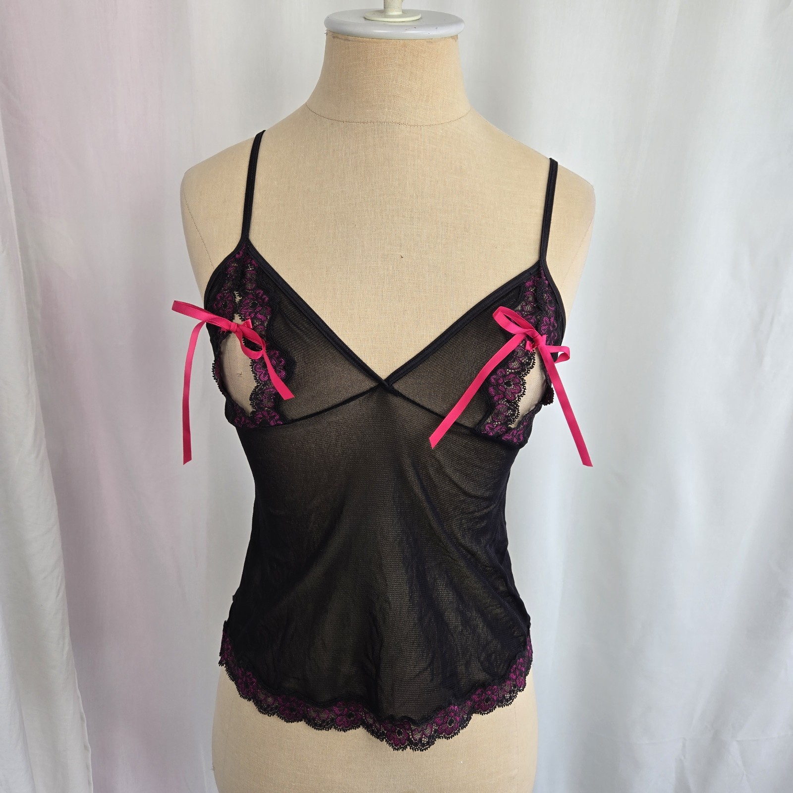 Victoria’s Secret Vtg Y2K Black Mesh Peek-a-Boo Camisole Size S Pink Lace Top