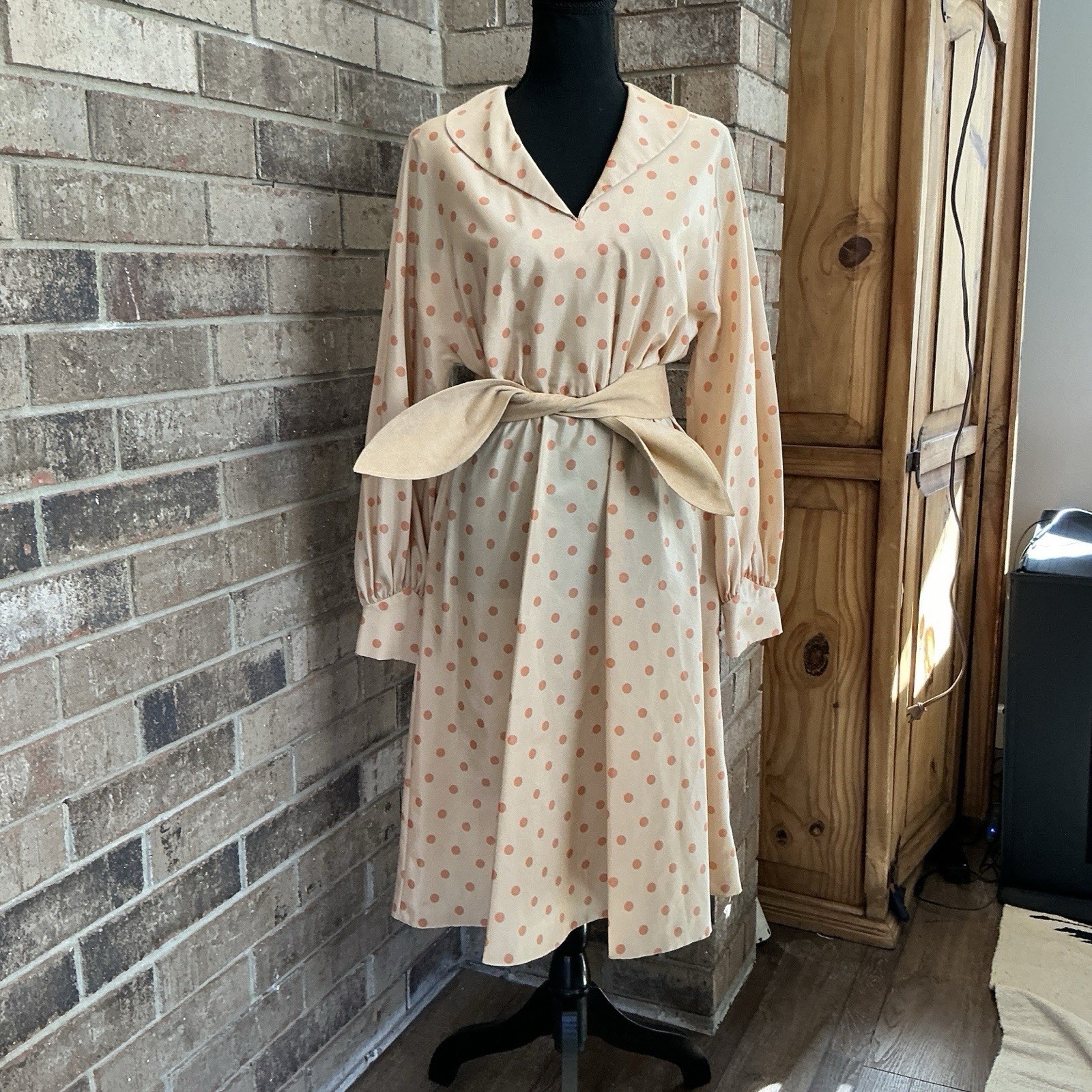 70s VTG Peach Polka Dot Belted Midi Dress Size M Blouson Sleeve Zip Back #1102
