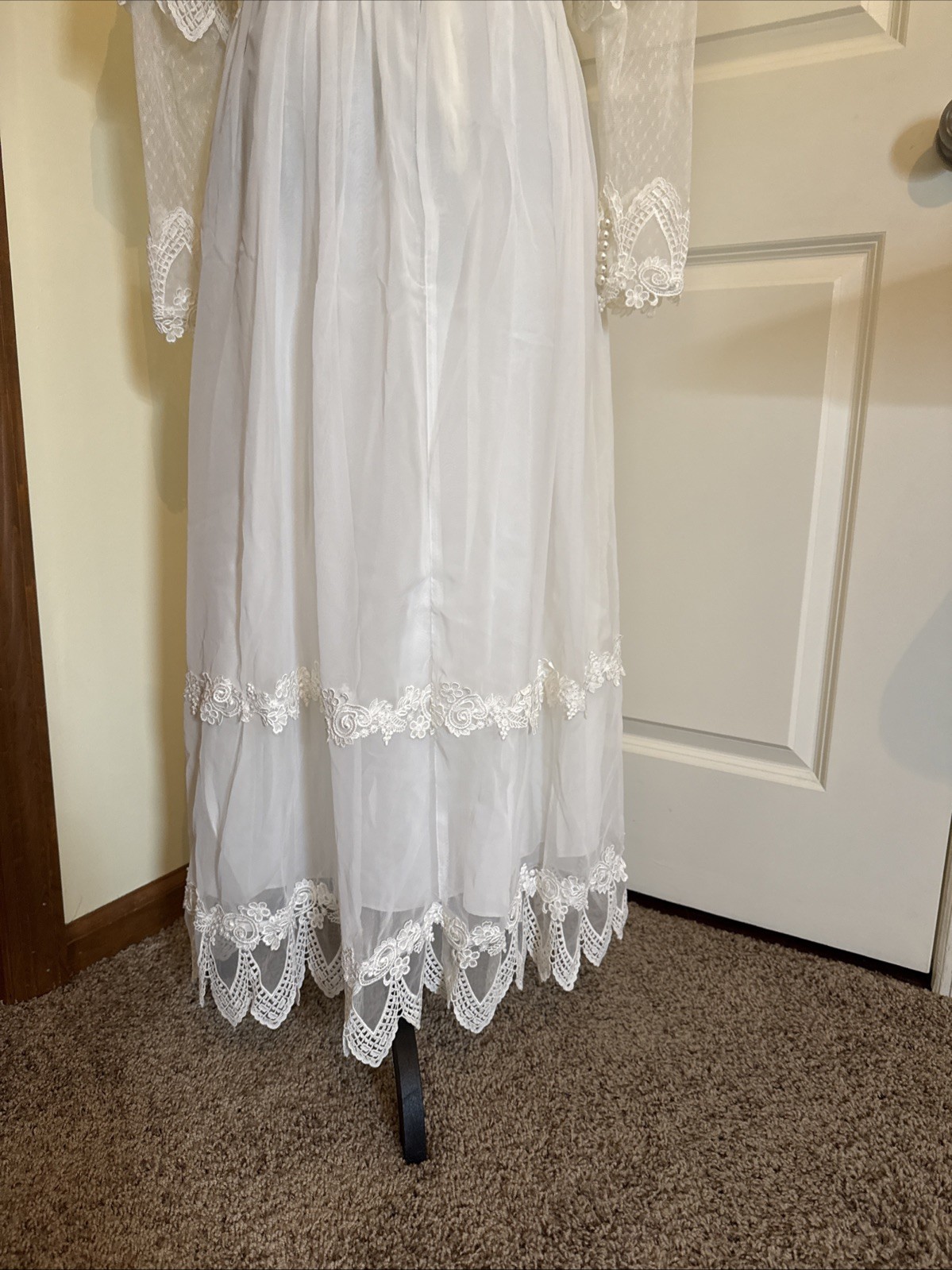 Alfred Angelo Vintage 1970’s Victorian Revival Prairie Chic Lace Wedding Dress S
