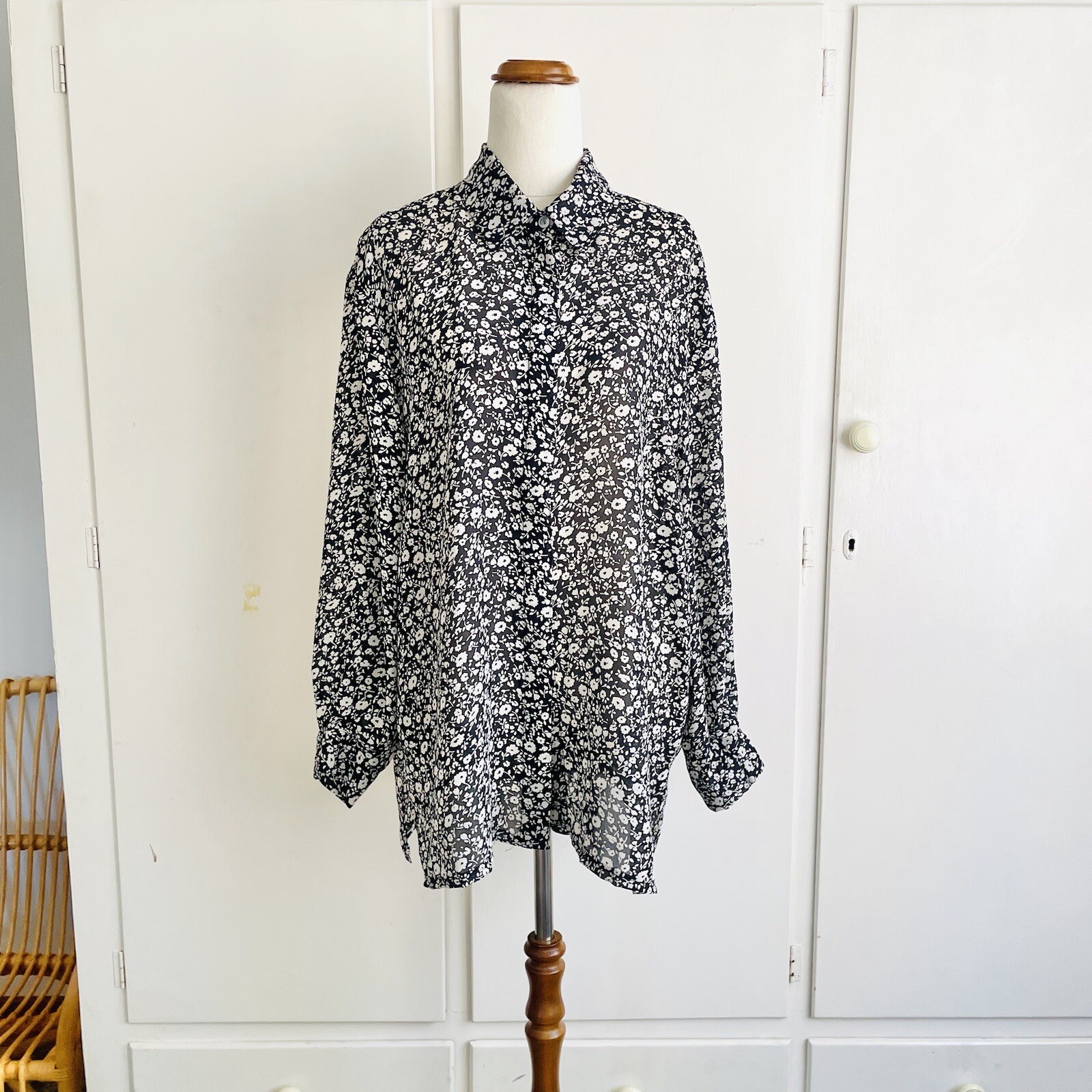 Vintage 90’s Womens Any Wear Black Floral Semi Sheer Blouse Shirt Top Size 18