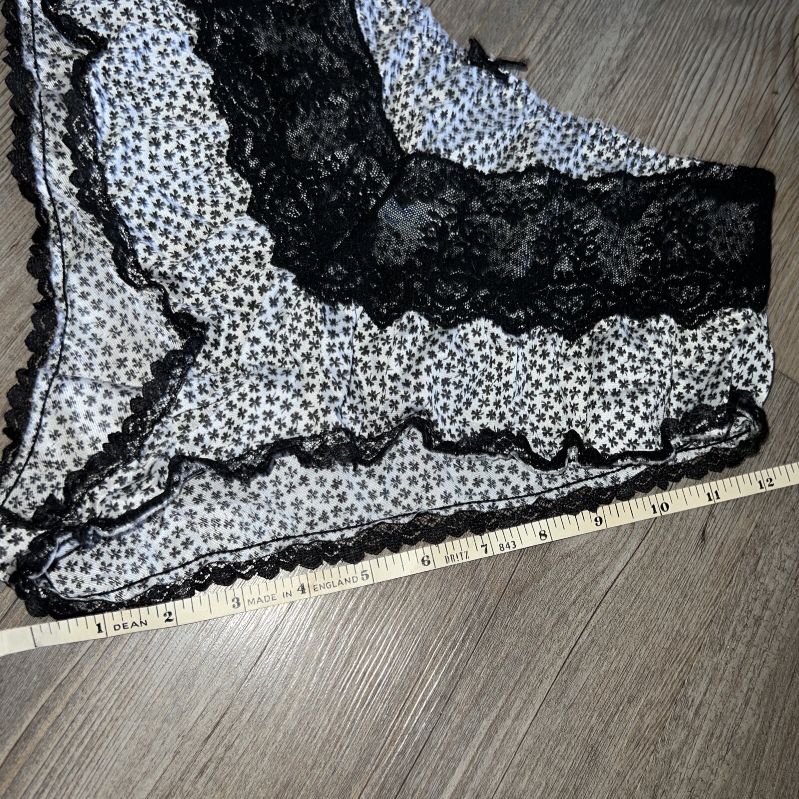 Vintage Sweet floral Brief PANTIES black floral lace V Bow high cut leg size S