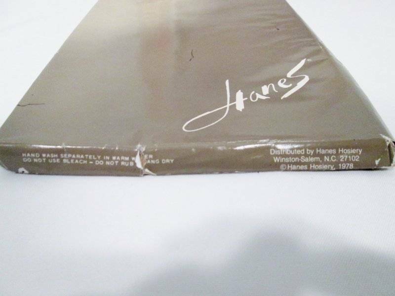 NOS Vtg HANES Cantrece Stockings 2 Pair Hosiery 100% Nylon Seamless 9.5 10 10.5