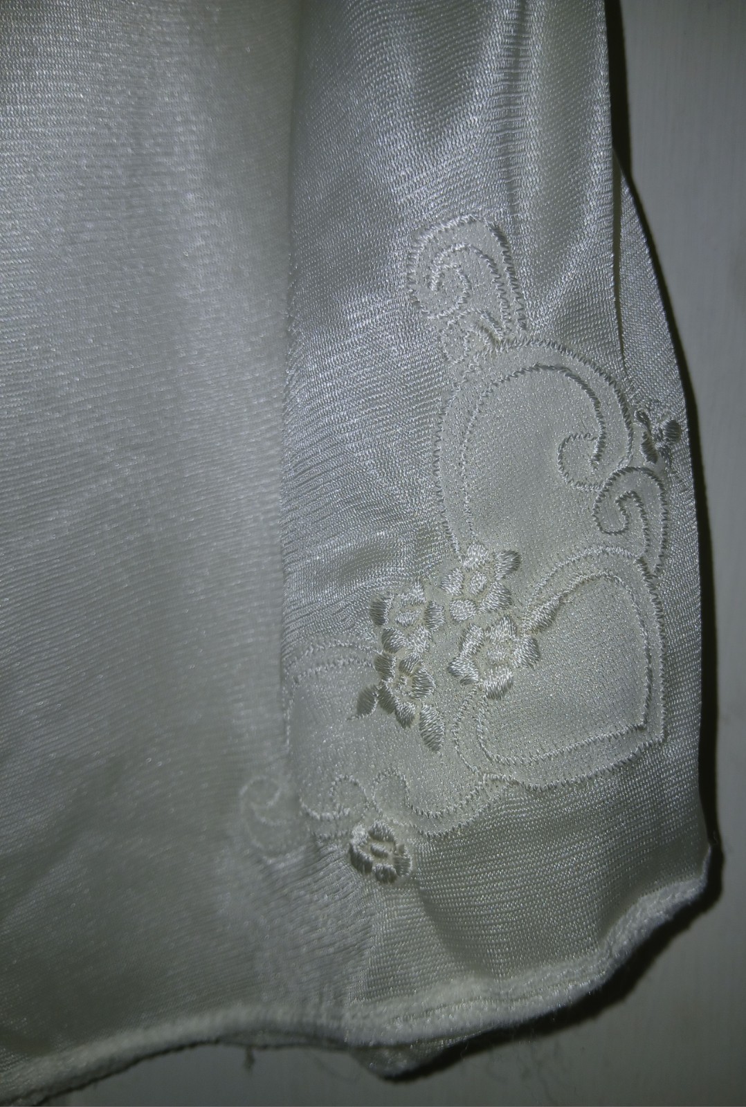 Vintage Girls White Half Slip with Floral Embroidery 100% Nylon Size 12