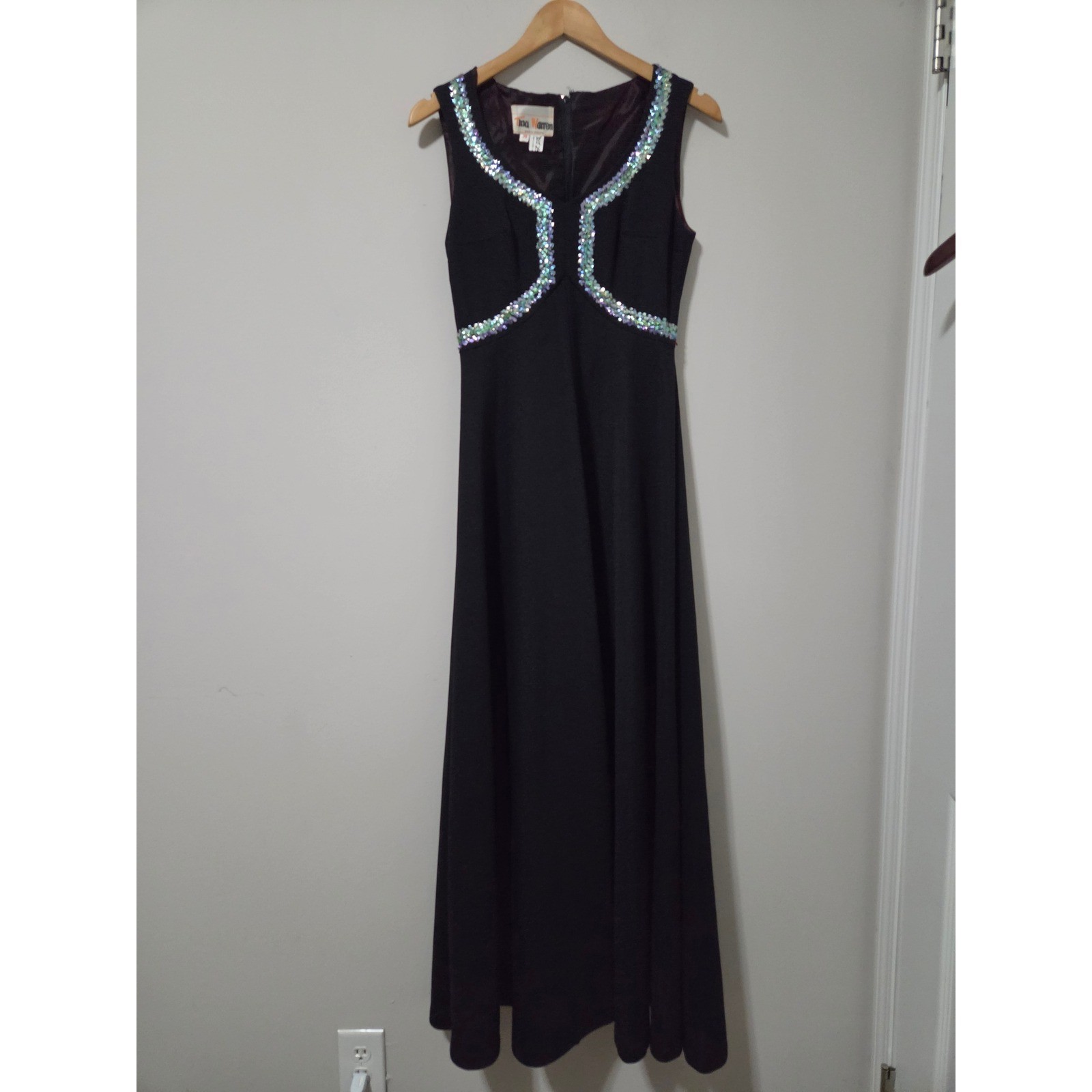 Vintage Tina Warren Black Sequin Trim Maxi Dress Made in England Size 38 Gown
