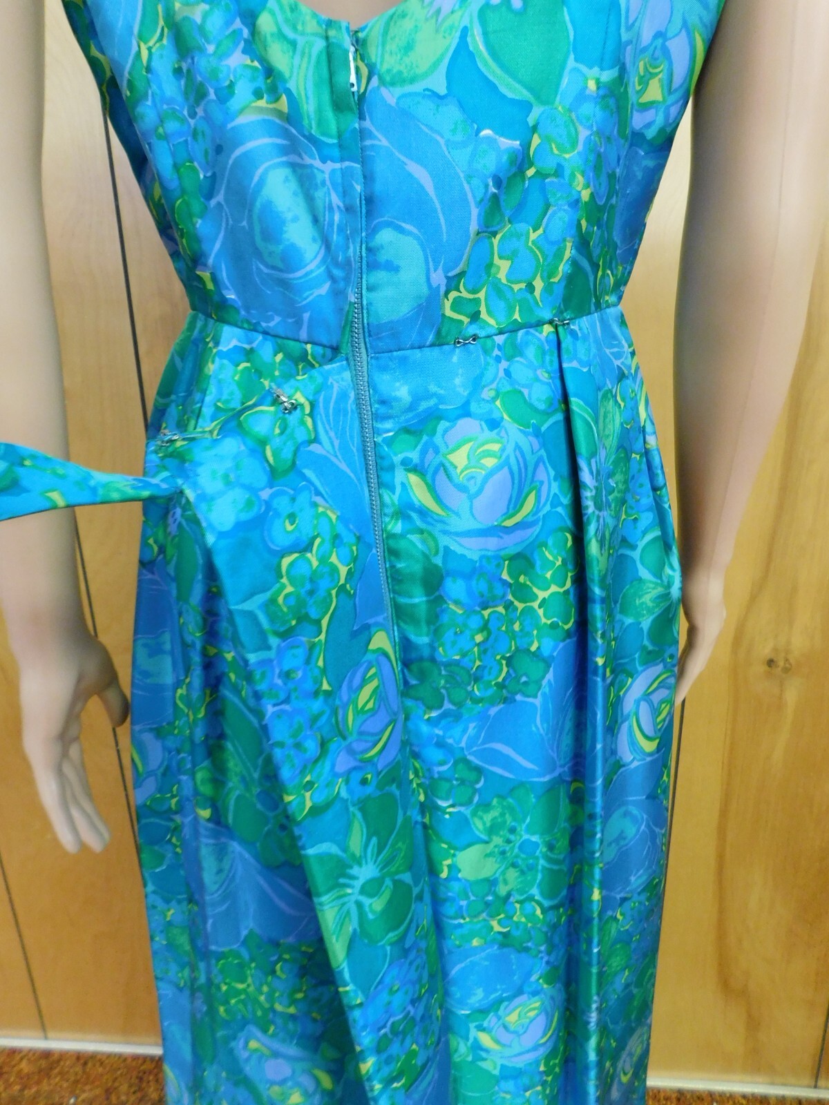 Vintage 70’s Blue Green Yellow Satin Evening Gown Pencil Dress Waist 29″*