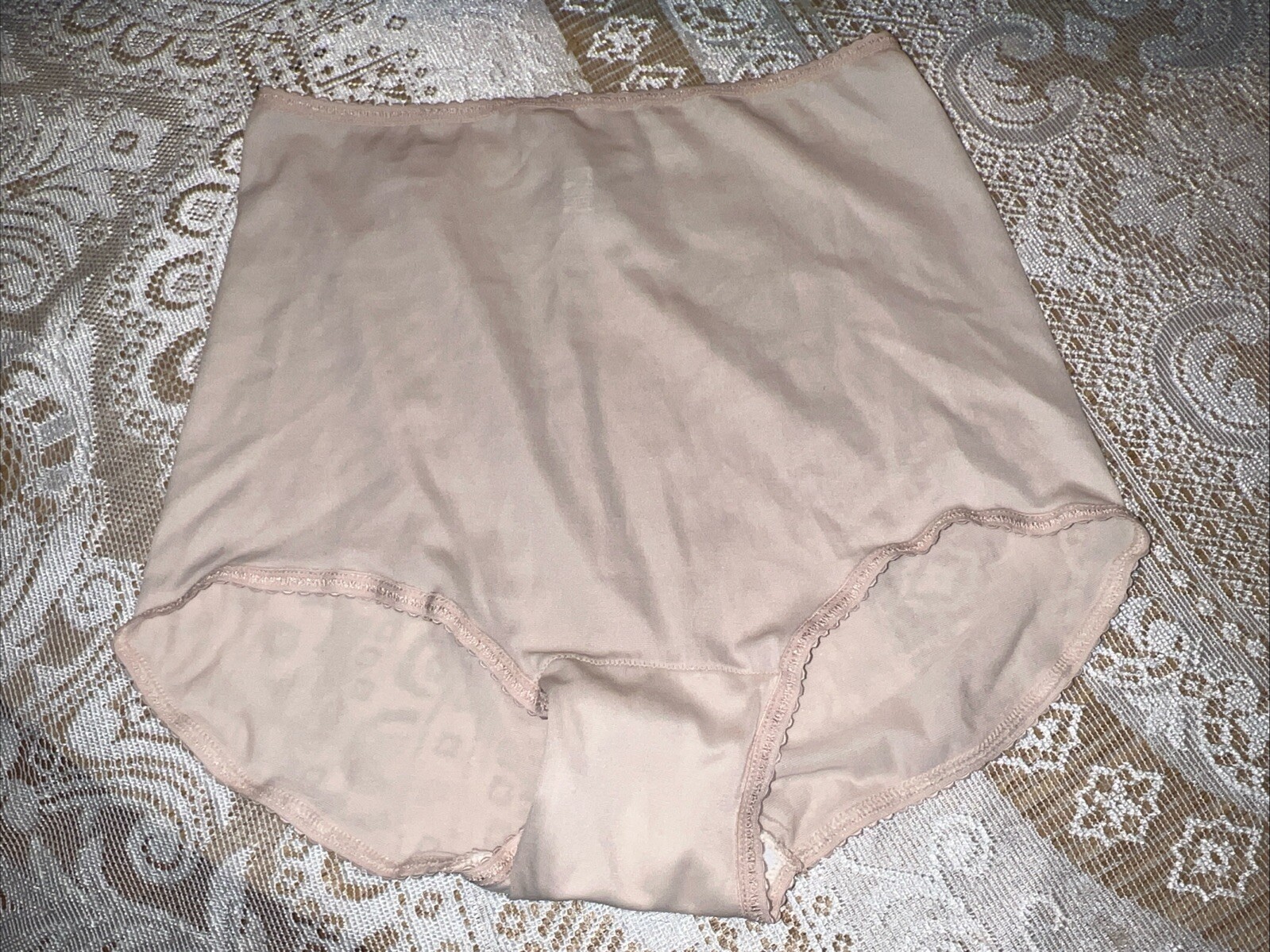 Vintage Size XL Bali Panty 2633 Semi-Sheer Silky Cream Nylon Spandex