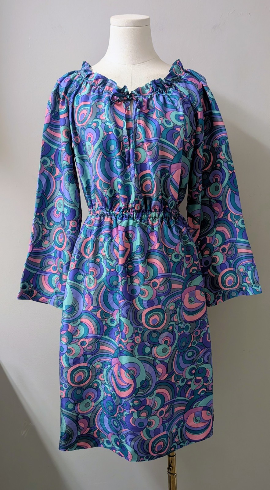Vintage 60’s 70’s Psychedelic MOD Silk Dress Slight Bell Sleeves M