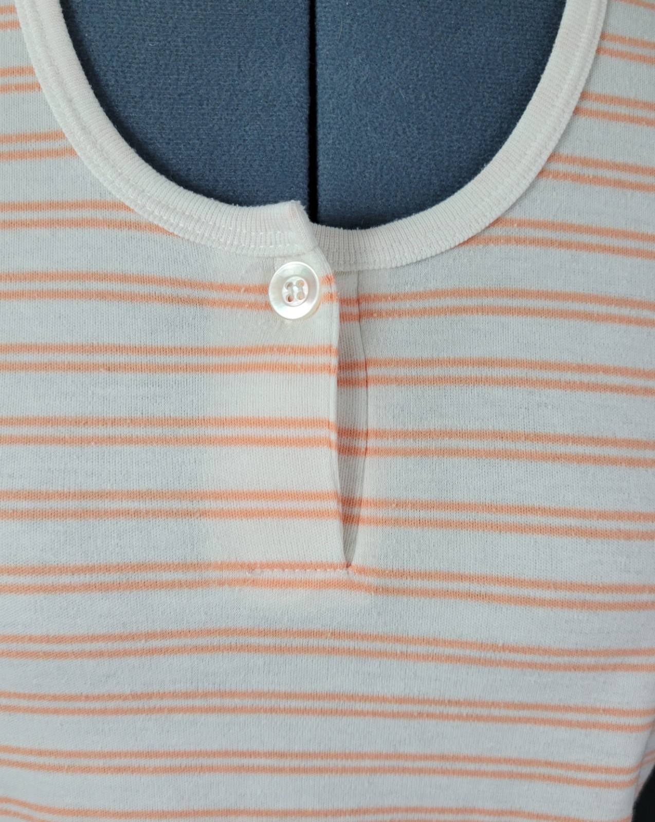 Vintage Objectives Cream Sleeveless Top w Peach Stripes Size Small