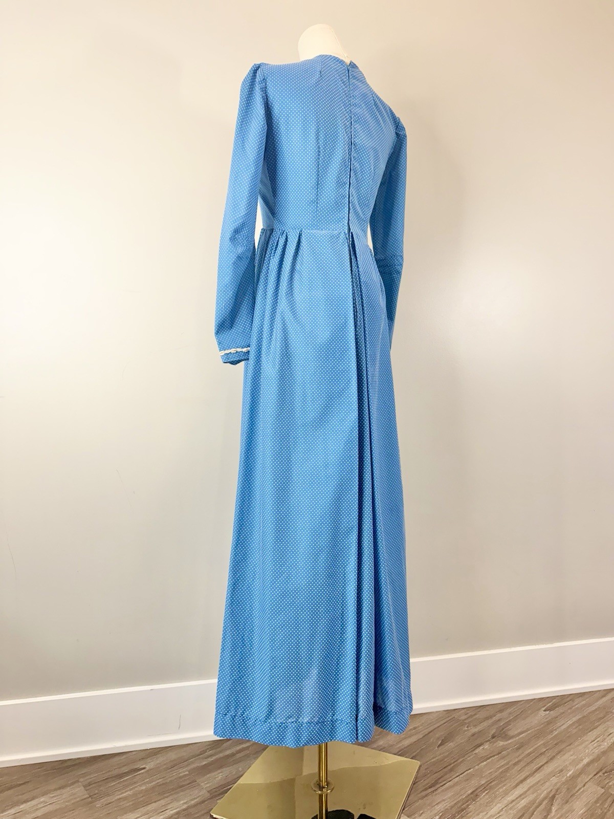 Vintage 1970s Prairie Dress Swiss Dot Cottagecore Romantic Elegant 70s Blue