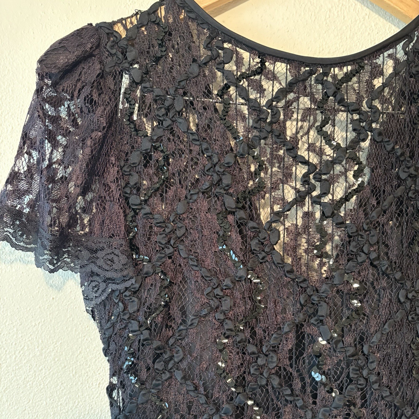 Vintage HW Collections Black Lace Dress Sequin Drop Waist Flutter Sleeve Size S