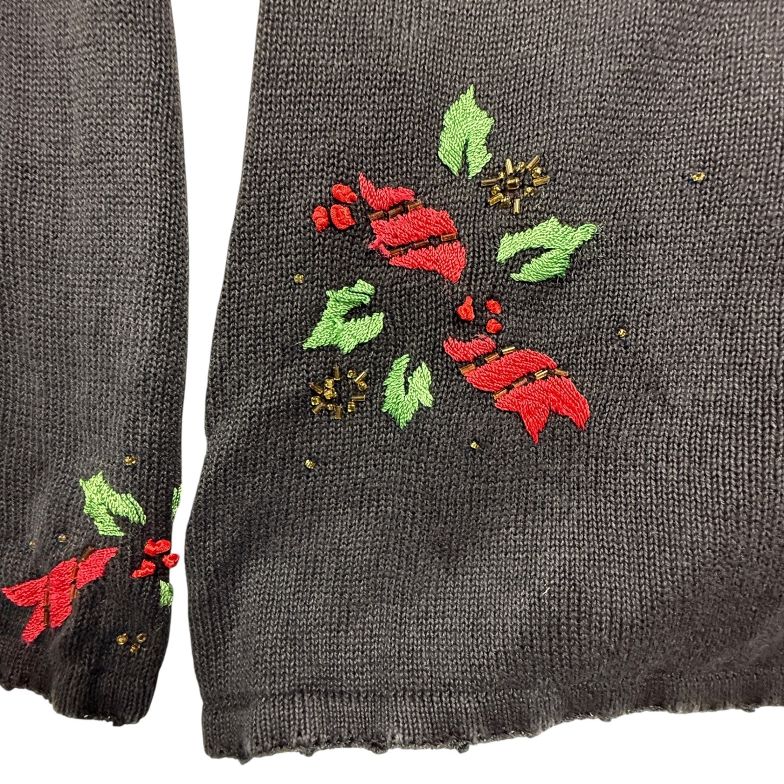 Vintage Women’s black Knit Holiday Embroidered button up Cardigan SIze L GUC