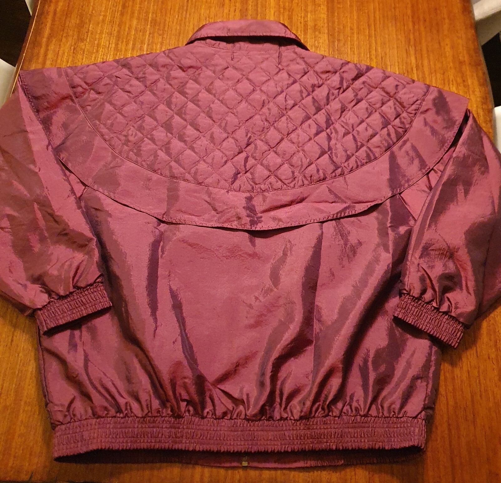 Vintage 80’s Casual Isle XL Burgundy Wine Windbreaker Iridescent Jacket