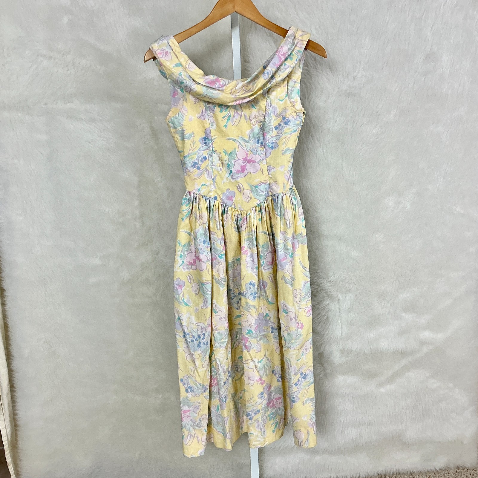 Vintage 80s 90s Laura Ashley Sleeveless Yellow Floral Cotton Midi Dress XS