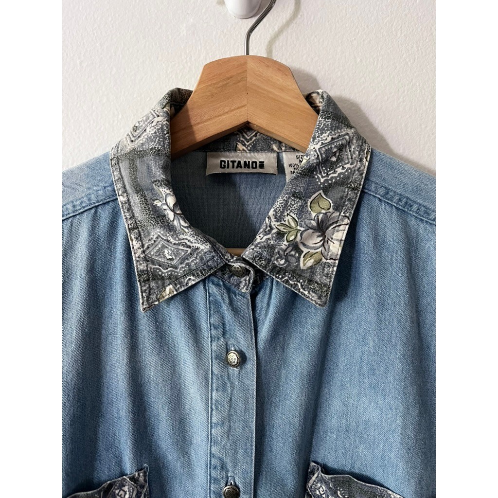 Gitano Vintage Button Down Denim and Floral Shirt 90s Classic Top size medium