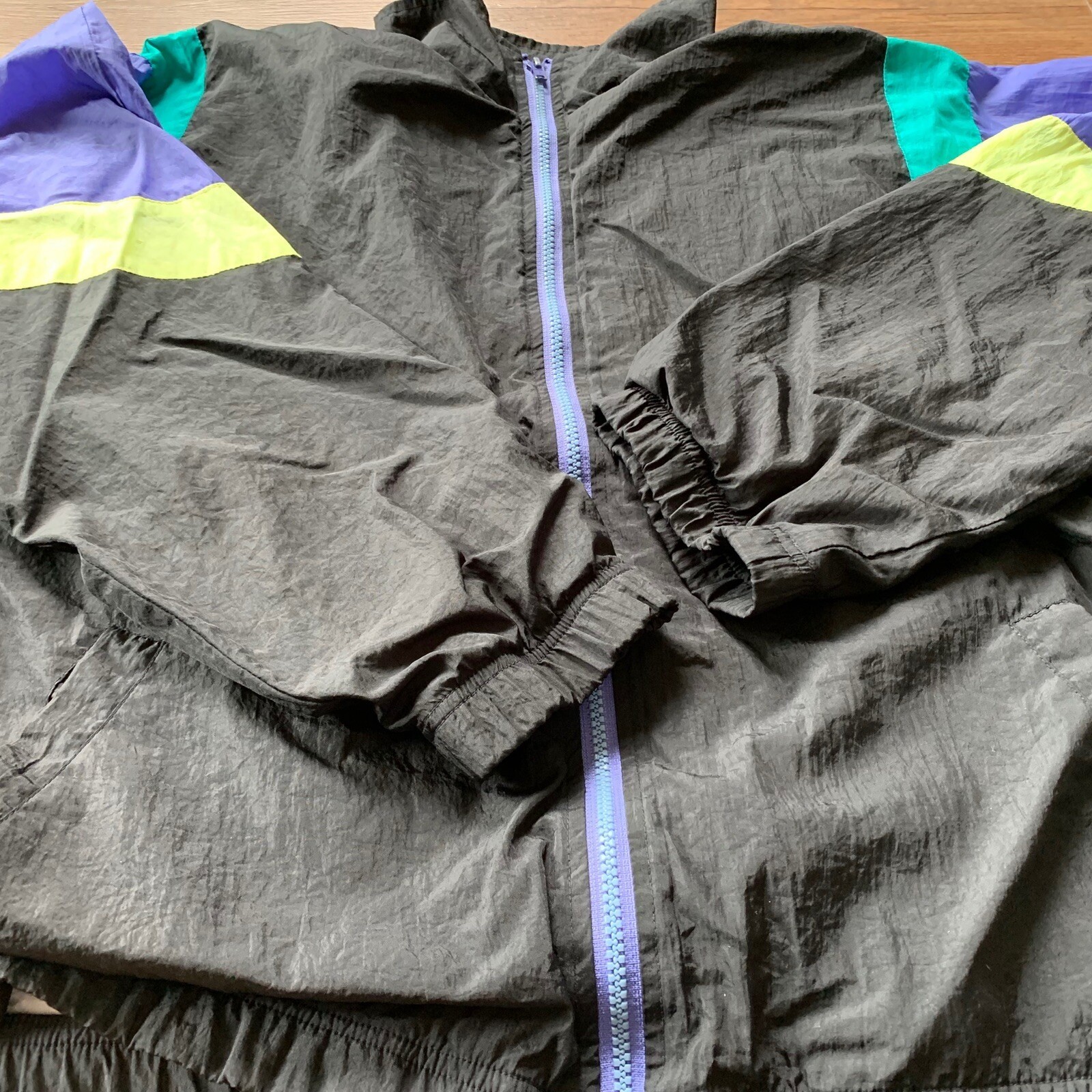 Surf & Co Vintage Women’s Medium 80’s 90’s Black Zip Windbreaker Track Jacket
