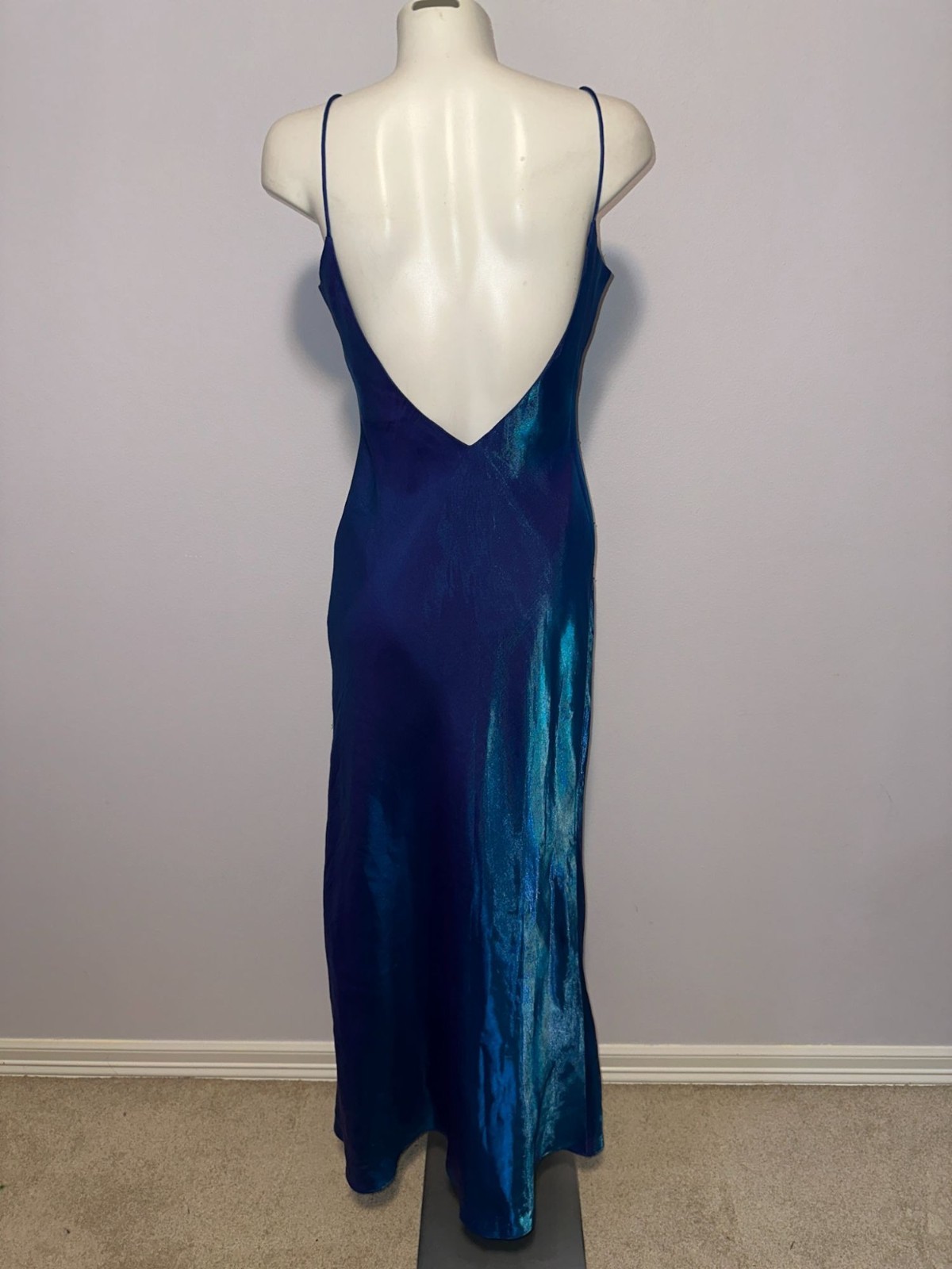 Vintage Y2K Niki Womens Size 6 Blue Purple Iridescent Beaded Prom Gown Dress