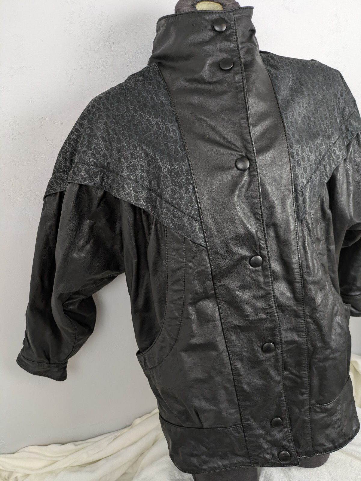 Womens Leather Leopard Print Black 80’s Jacket Size Med Bomber Biker Rocker