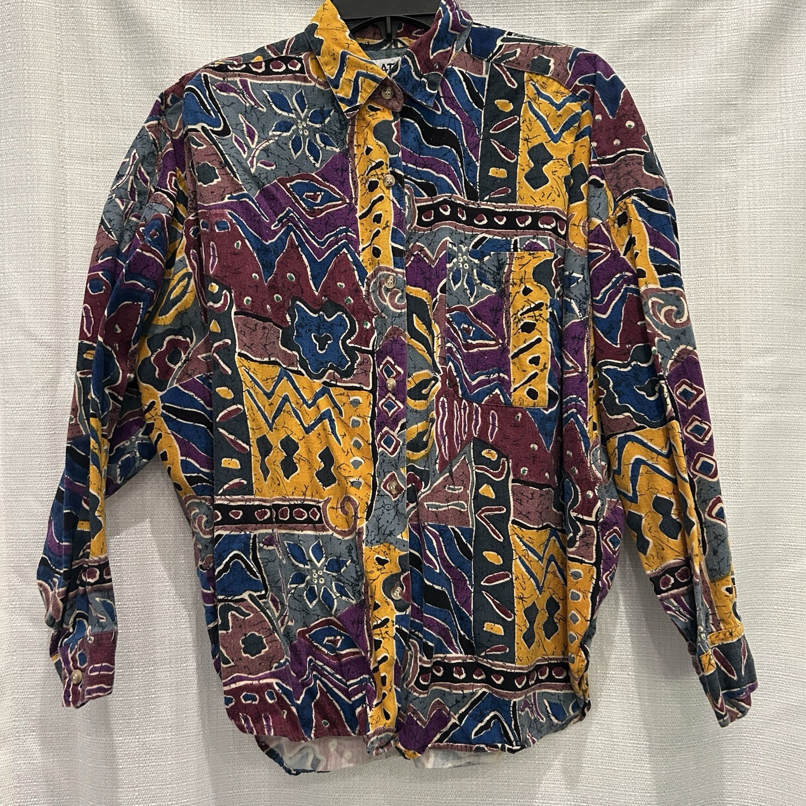 Vtg Lng Sleeve Button Up Collared Shirt Colorful geometric Abstract Tribal print
