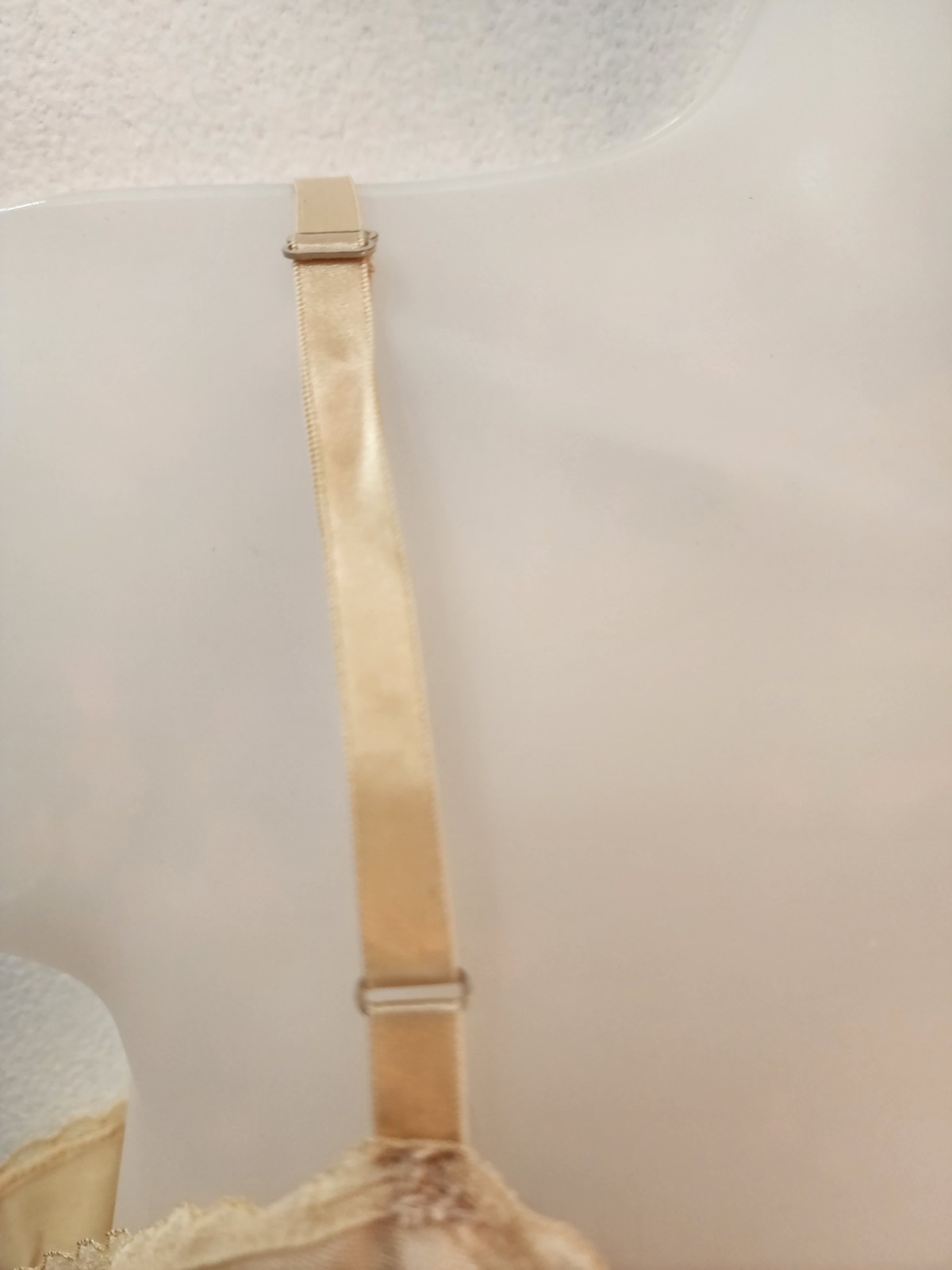 Vintage Vanity Fair Beige Full Slip Womens 34 LL Nylon Long