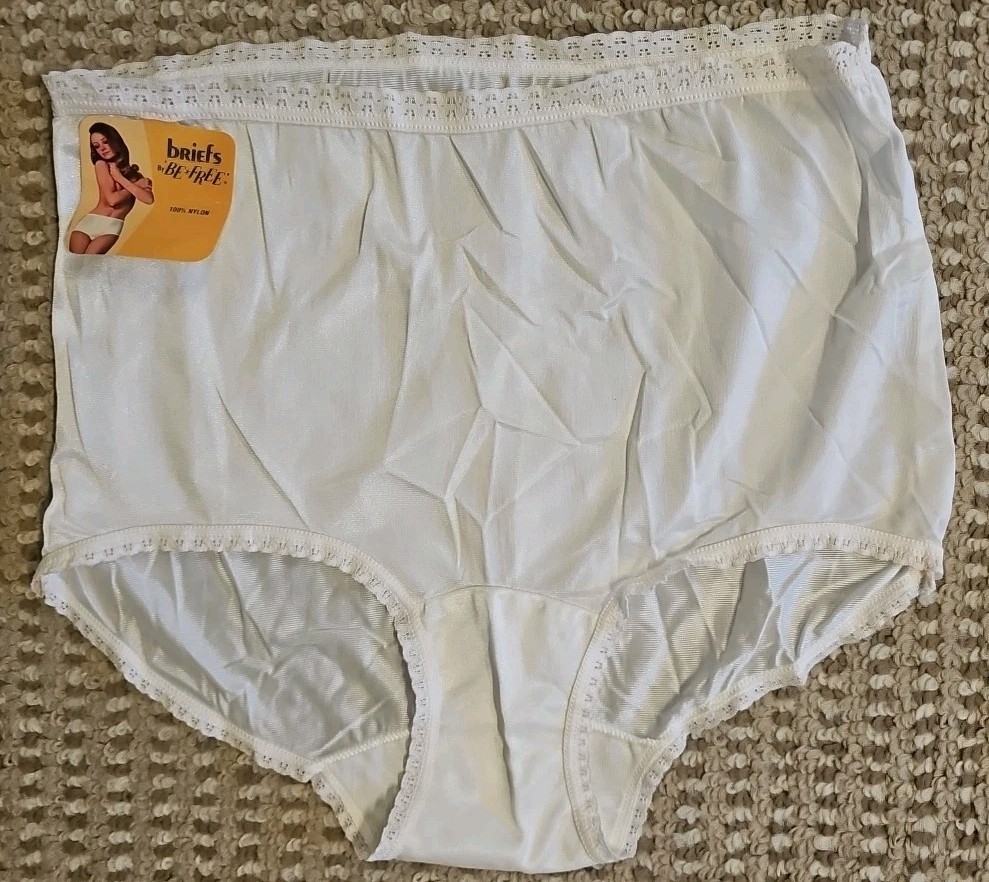 Vintage Granny Panty Be FREE Nylon White New Old Stock 6 Hips 36 RN18980