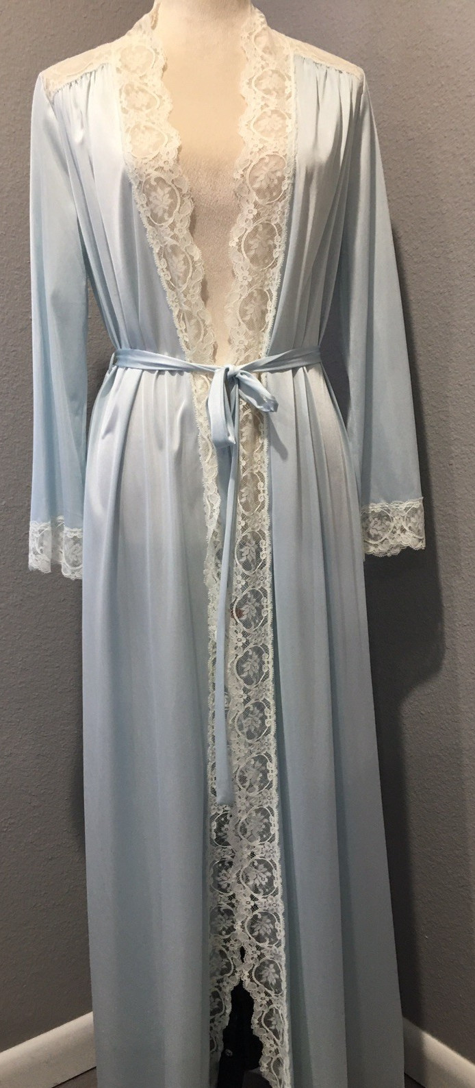 Vtg Olga Style 94007 Fair Blue Nylon Long Robe S