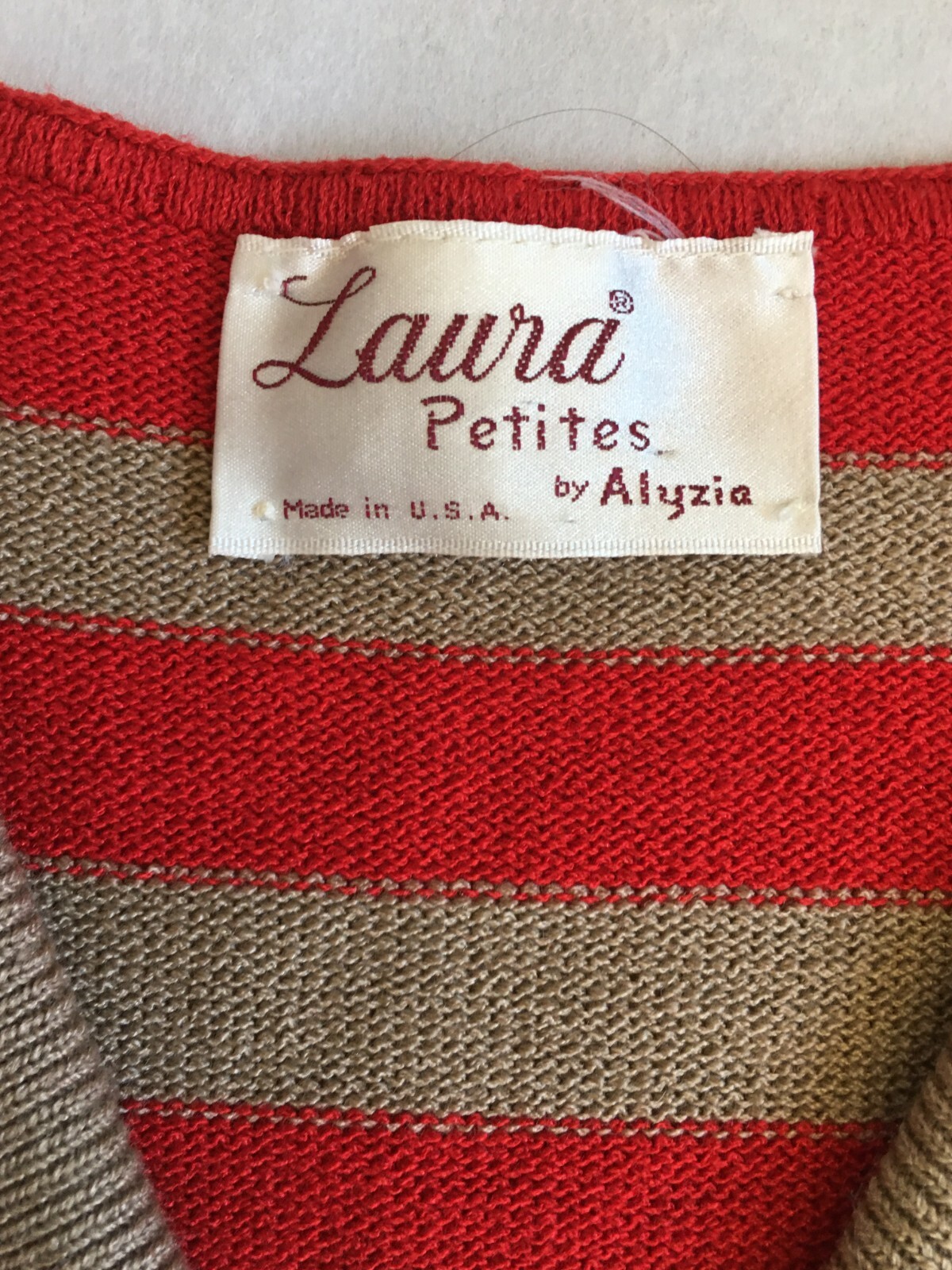 Vintage 70s Laura Petites by Alyzia Red Brown Striped Short Sleeve Sweater Knit