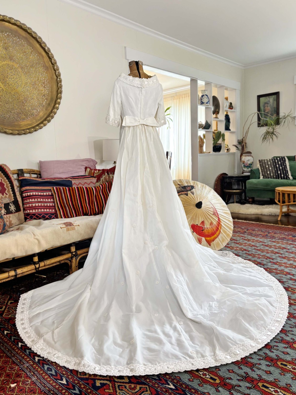 VTG 1960s Wedding Dress Empire Waist Column Regency Mod Bridal Gown With Train