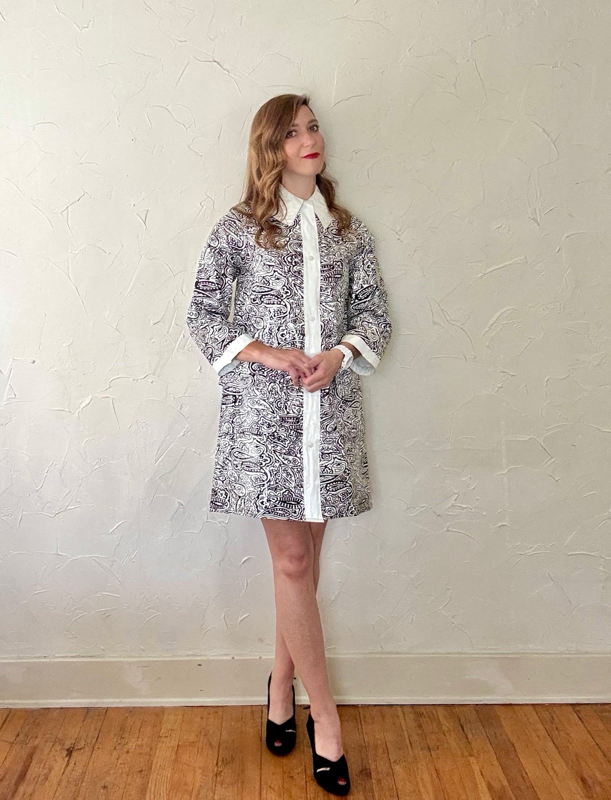 Vtg 1960s Mod Black White Paisley Vinyl PVC Raincoat Coat Space Age Aqua Queen