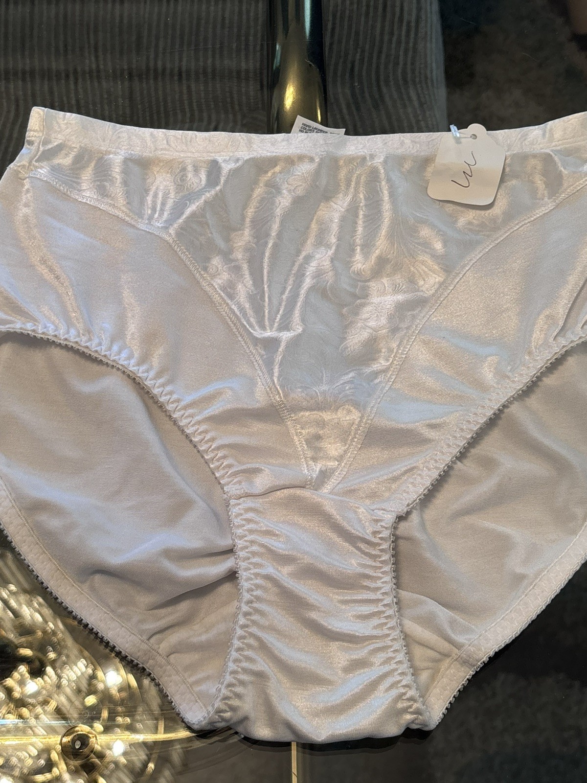 Vintage Vanity Fair White Nylon / Spandex Panties Floral Design Size Medium NOS
