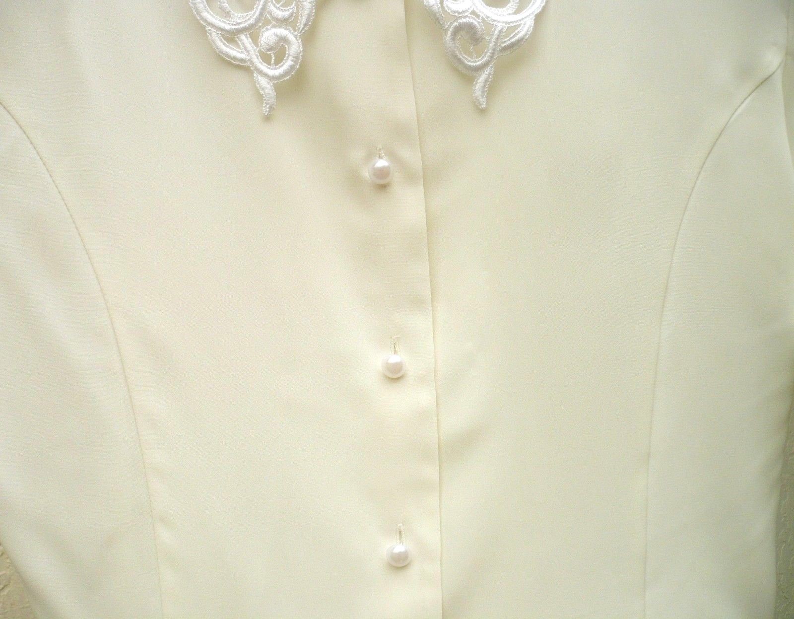 VTG 80S IVORY SATIN LACY PEARL CUTOUT LACE PETER PAN COLLAR BLOUSE S M P WOMEN