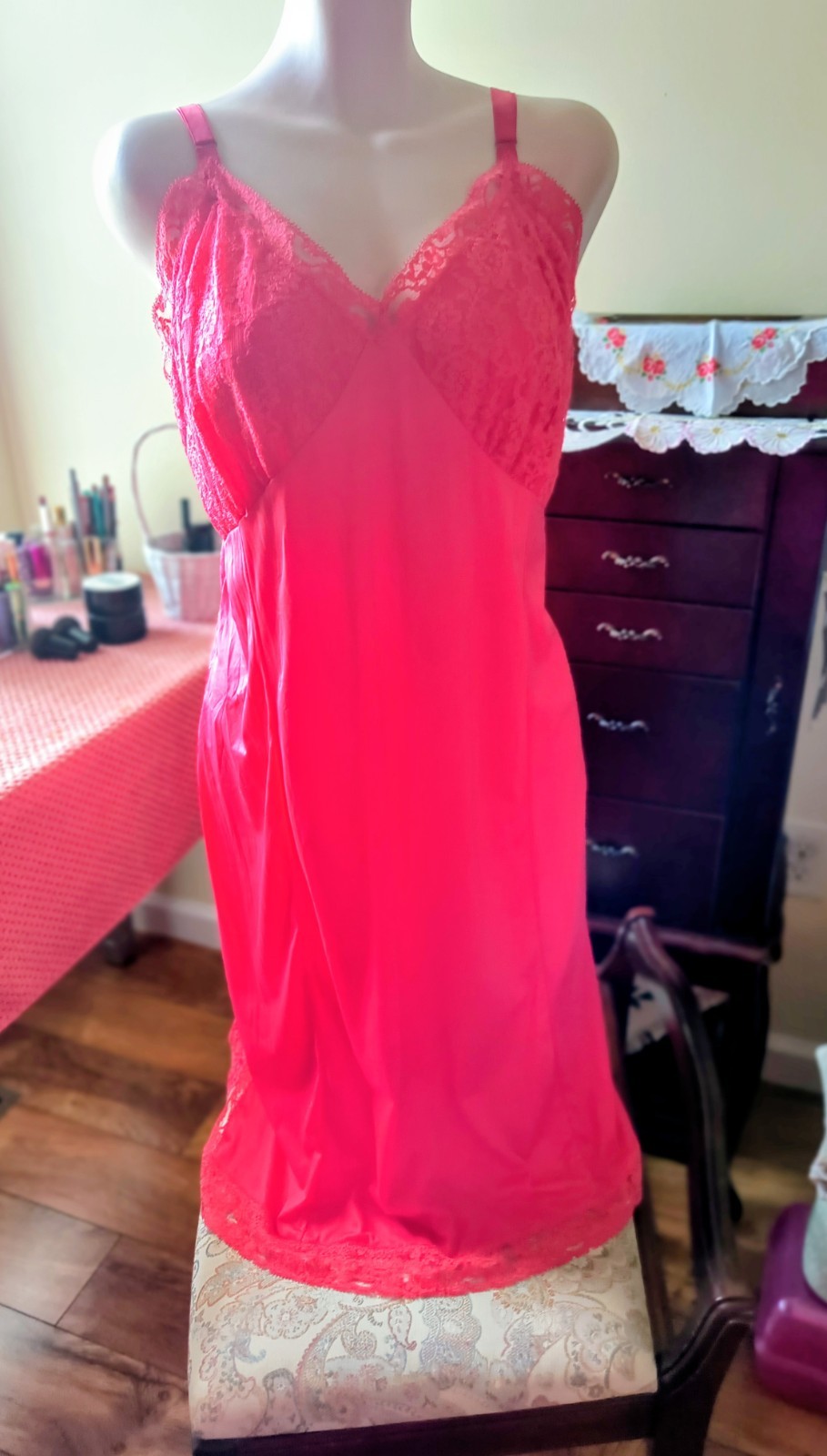 Vtg 60s GAYMODE Penneys Nylon Red Full Slip/Dress Lacey Bust & Hemline Sz 44
