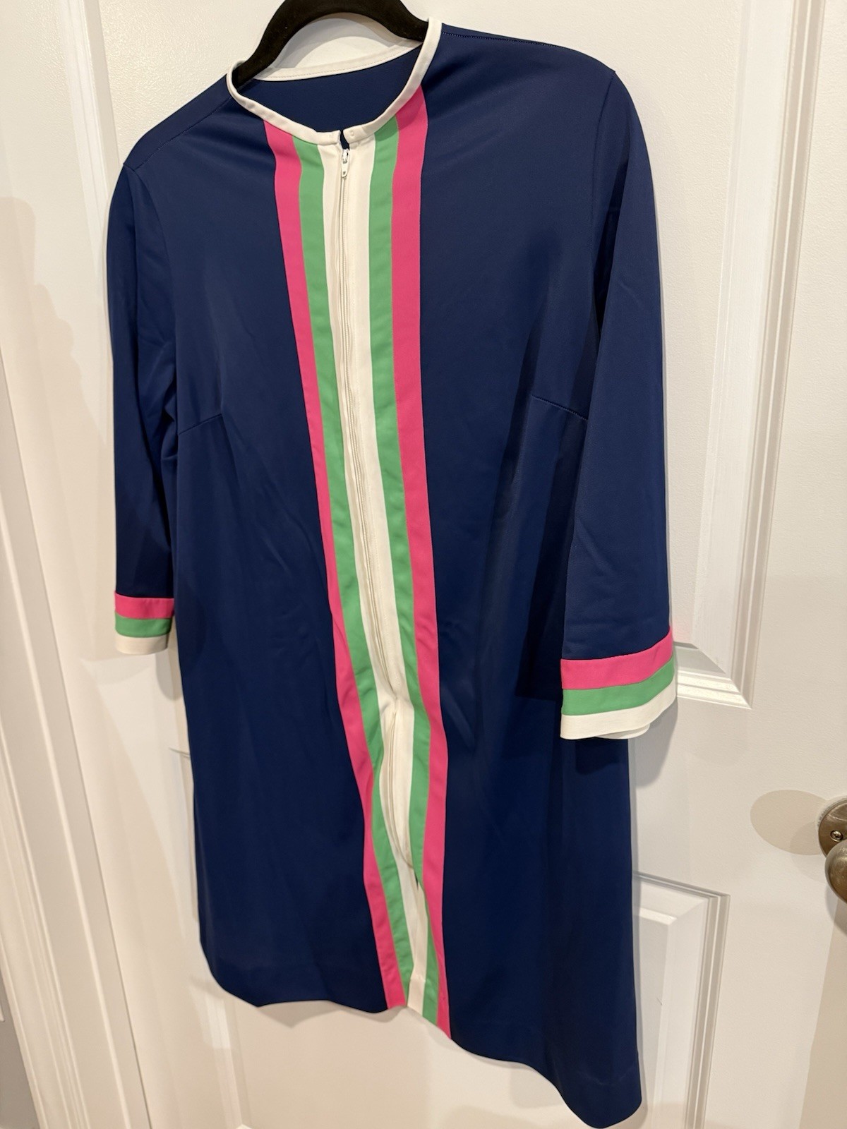 VTG 60s Gossard Artemis Robe Sz Small 100% Nylon Colorful Pink & Green Stripe
